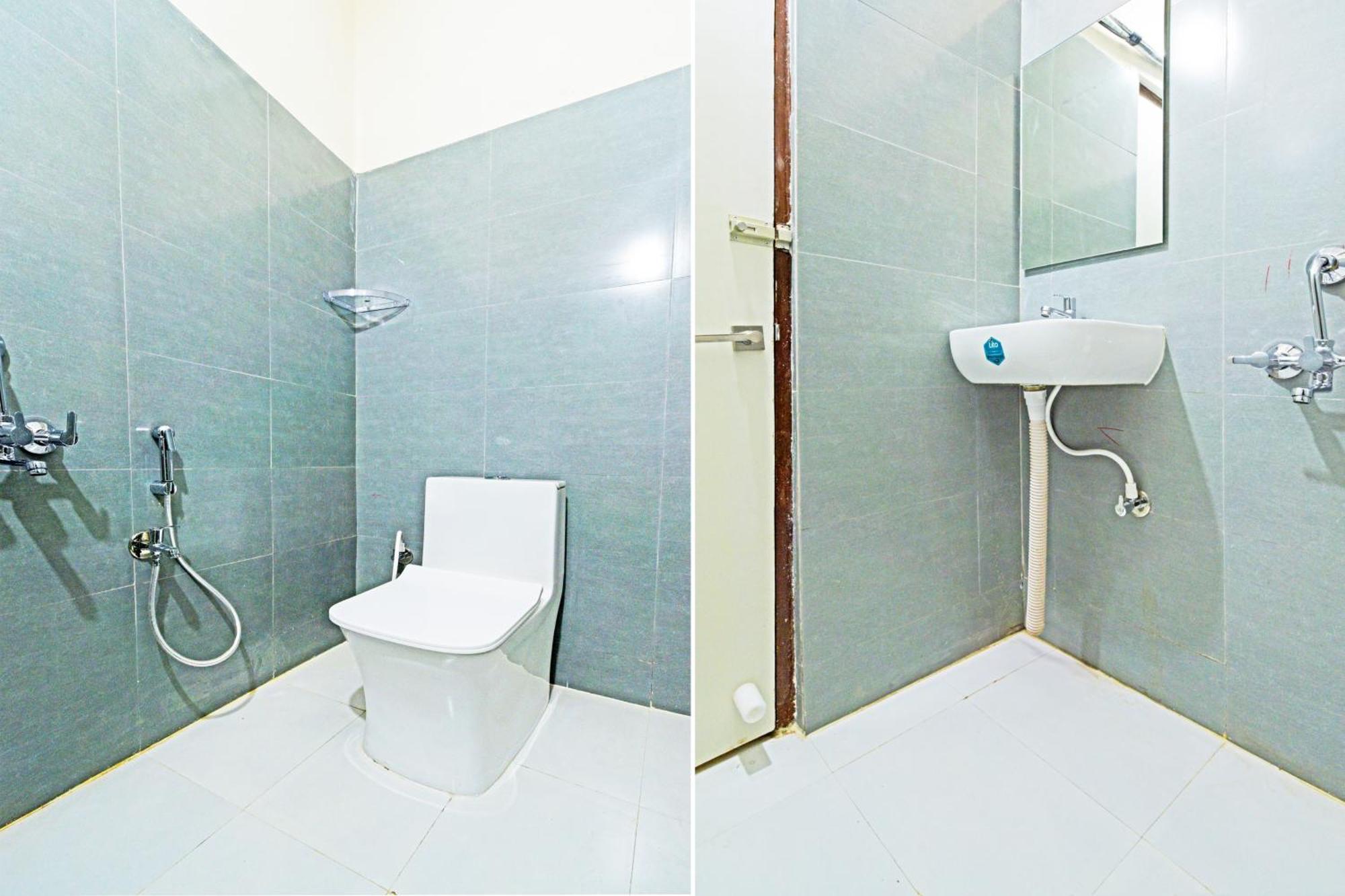Super Collection O Sanath Nagar Near Railway Station Hotel Hyderabad Exterior photo