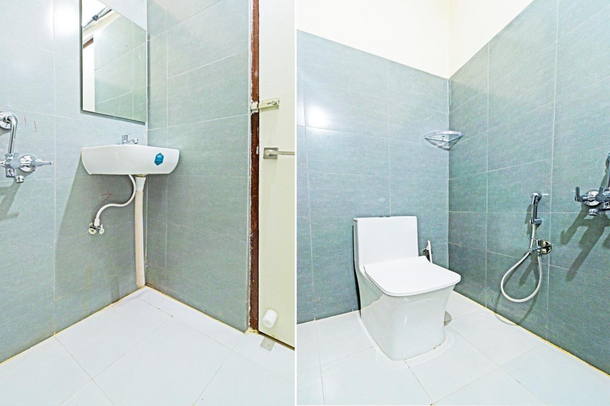 Super Collection O Sanath Nagar Near Railway Station Hotel Hyderabad Exterior photo