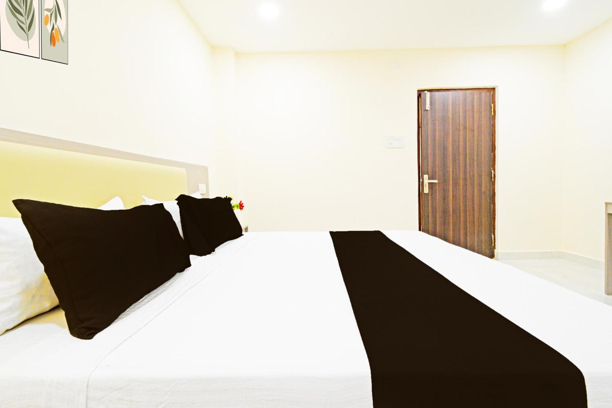 Super Collection O Sanath Nagar Near Railway Station Hotel Hyderabad Exterior photo