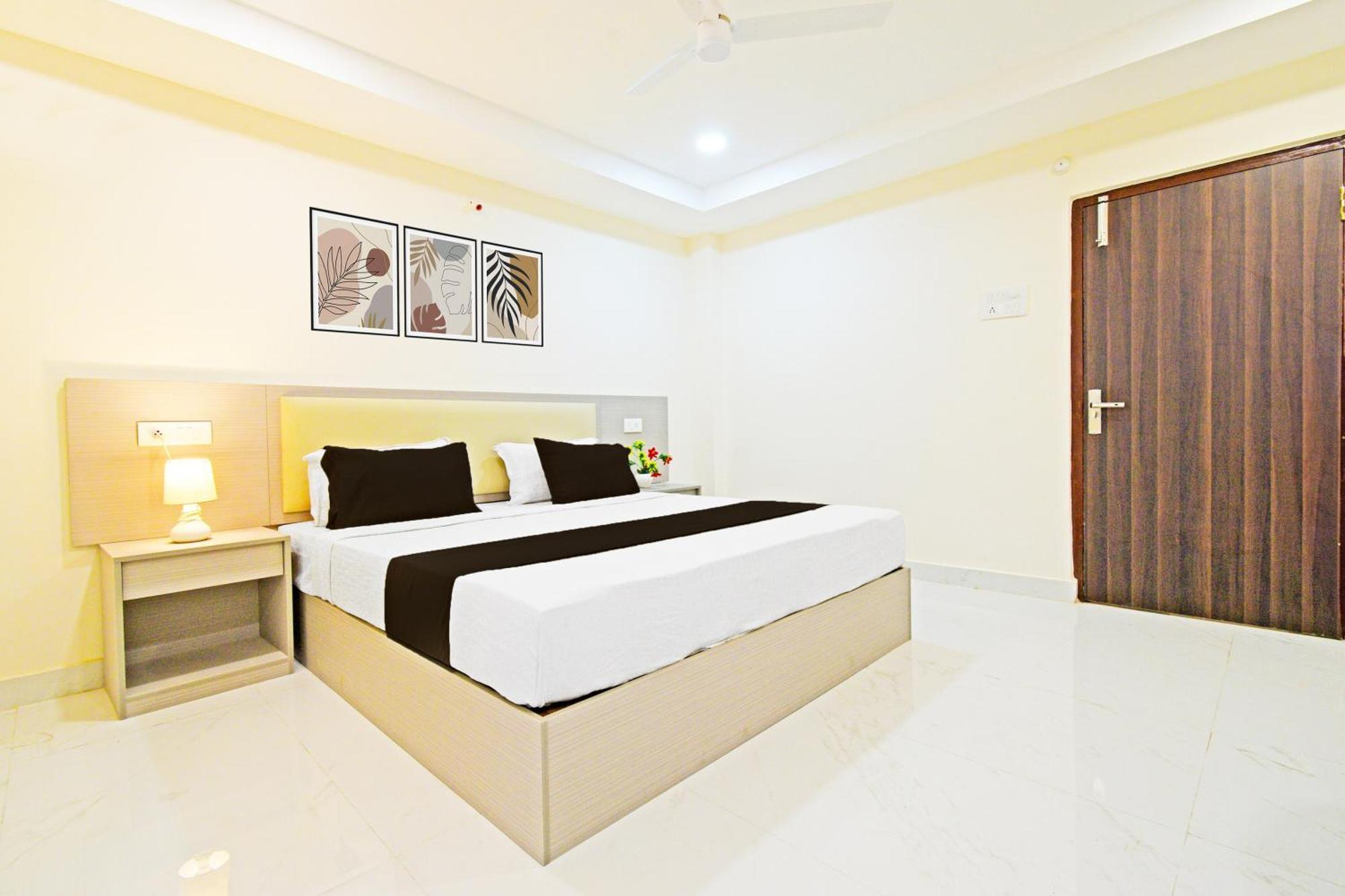 Super Collection O Sanath Nagar Near Railway Station Hotel Hyderabad Exterior photo