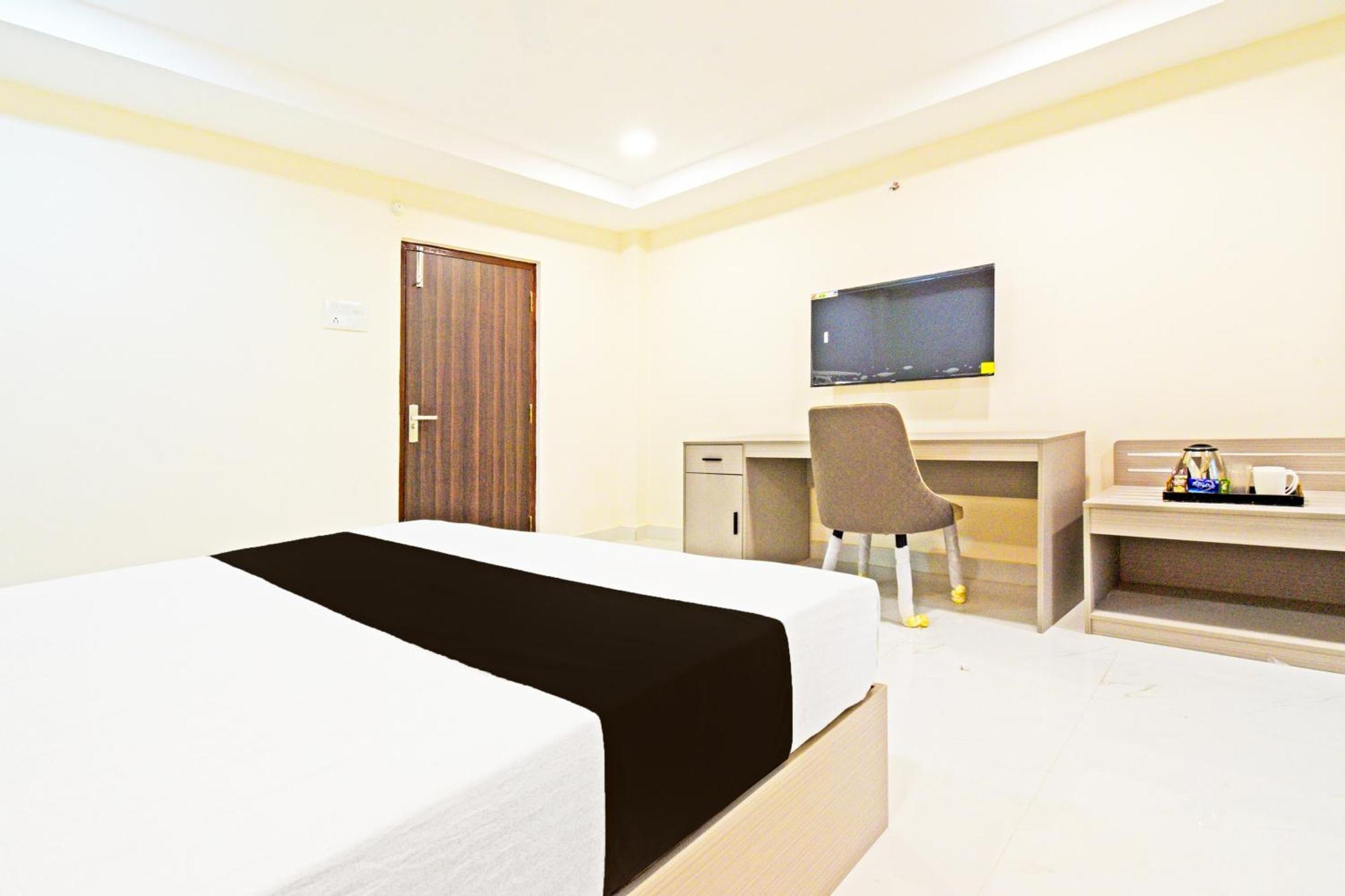 Super Collection O Sanath Nagar Near Railway Station Hotel Hyderabad Exterior photo